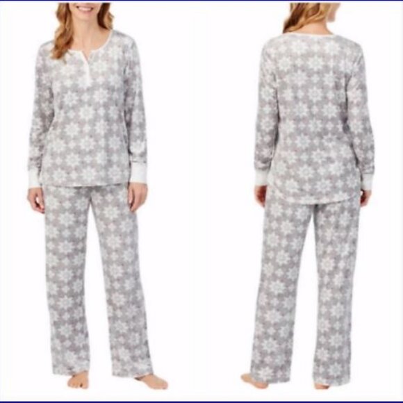 NAUTICA Silky Fleece 2-Piece Pajama Set V-Neck - Various Sizes / Patterns - EUC - Picture 4 of 13